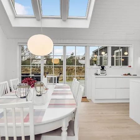 Holiday home 6 Bedroom Gorgeous In Fjerritslev